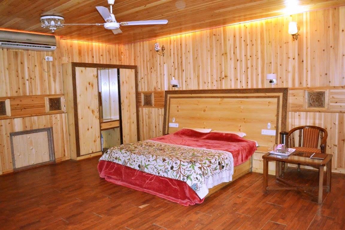 Royal Residency Hotell Srīnagar Eksteriør bilde
